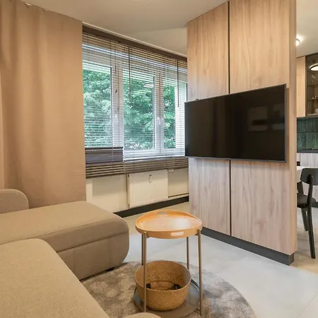 Silesian Superior By Bookinghost Lejlighed *